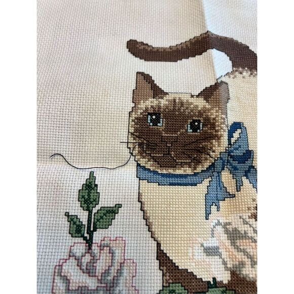 Golden Bee Vintage Cross Stitch - Picture 4 of 7